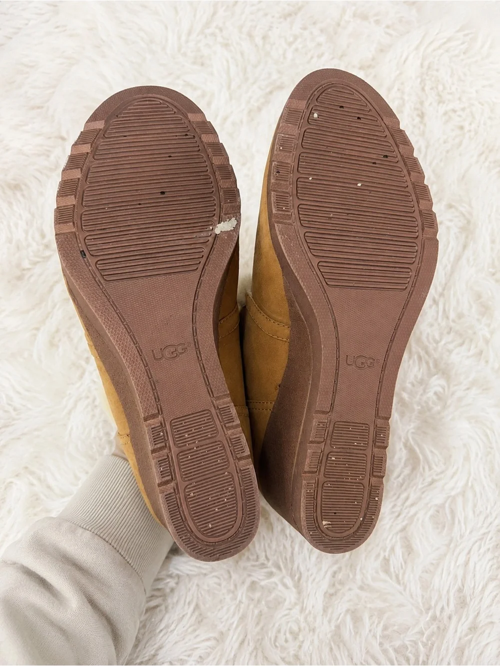 Women's Shearling-Lined Suede Ankle Boots - Tan